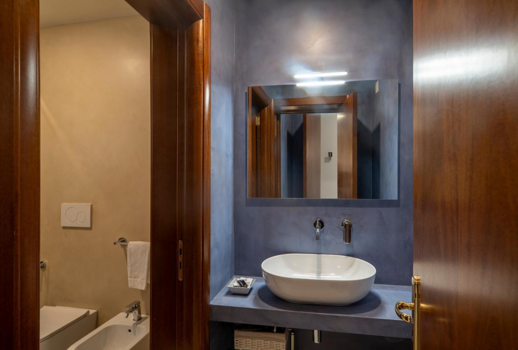 Blu Mazzini 1 - Appartamento Luxury Con Terrazza Privata Lecce Exterior foto