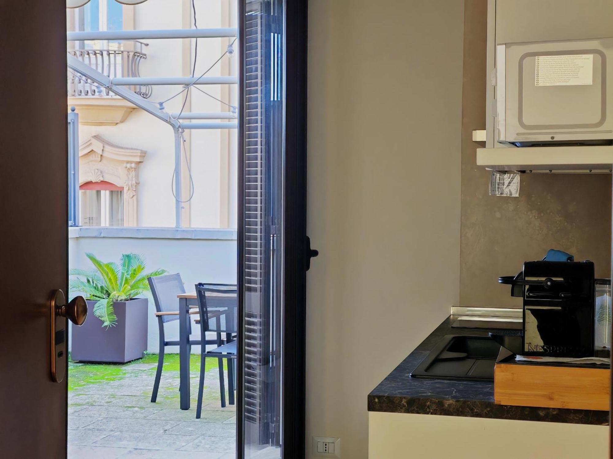 Blu Mazzini 1 - Appartamento Luxury Con Terrazza Privata Lecce Exterior foto